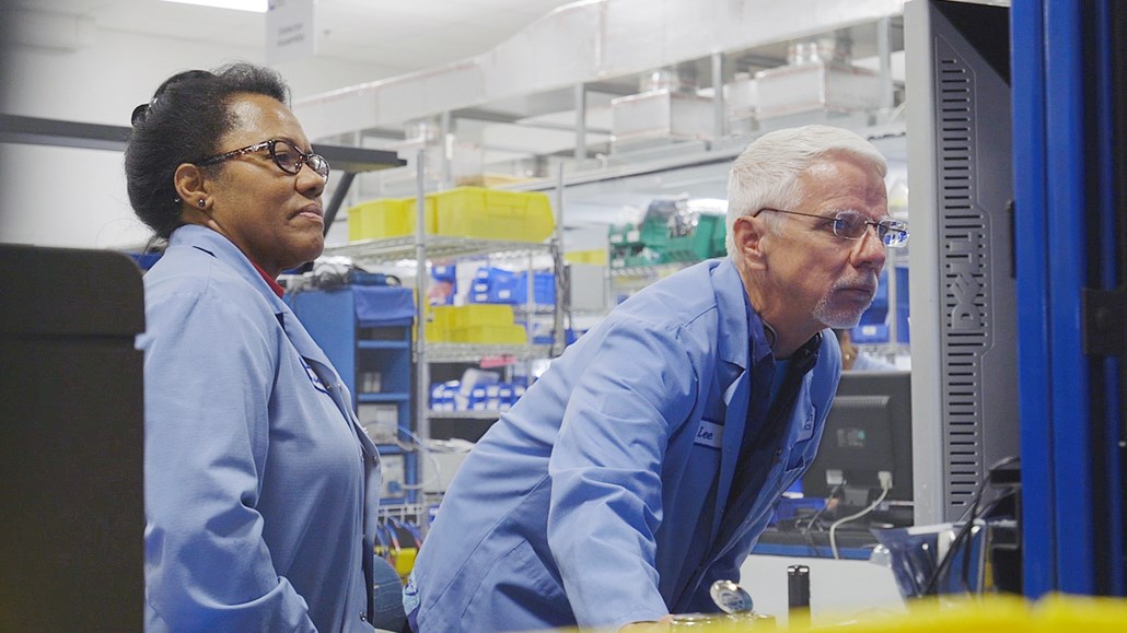 OI员工进行测试